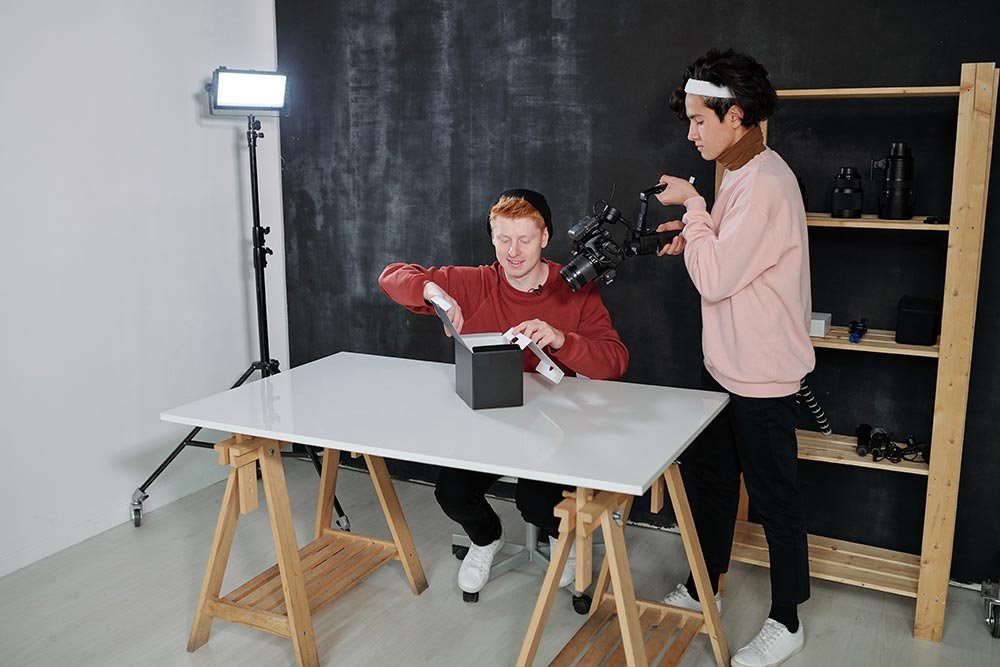 Rahasia Menulis yang Bikin Orang Tertarik: Trik Ampuh Copywriting